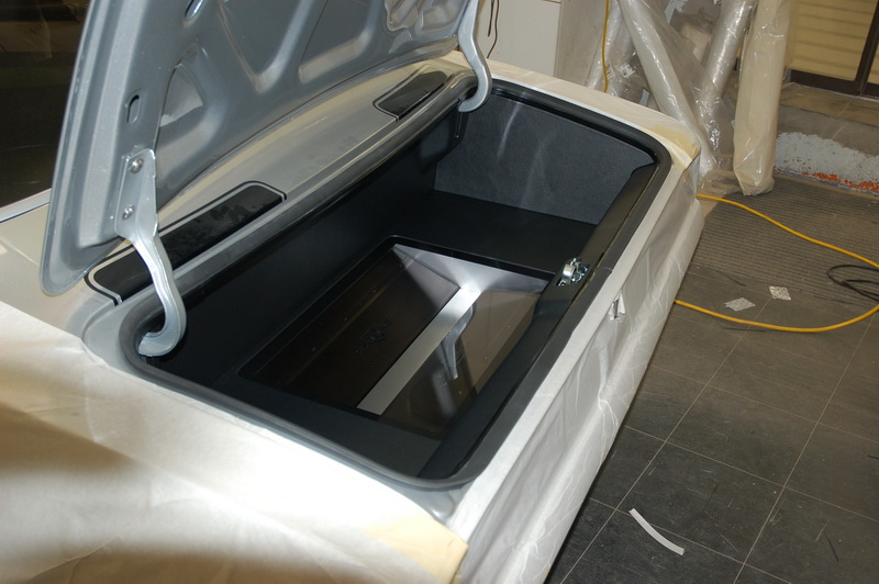 Finished trunk with amp rack
